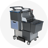 Chariot de nettoyage professionnel, le Shopster de Vileda Professional, présenté sur un fond clair. Ce chariot compact et modulaire est équipé de plusieurs seaux de tailles différentes, d'une poignée de poussée et de quatre roues pivotantes pour faciliter la manœuvre.