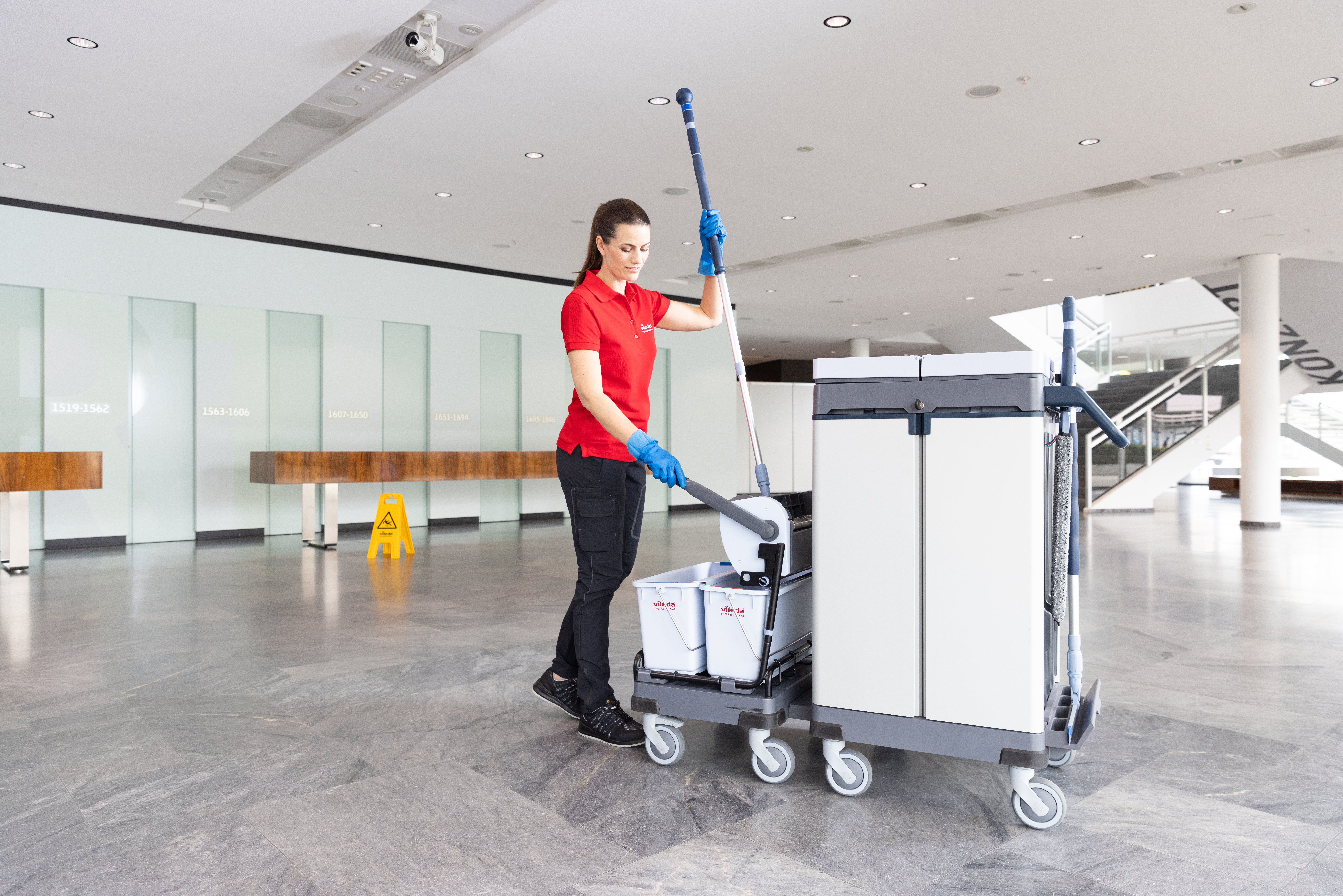 When Your Cleaning Trolley Malfunctions During Service